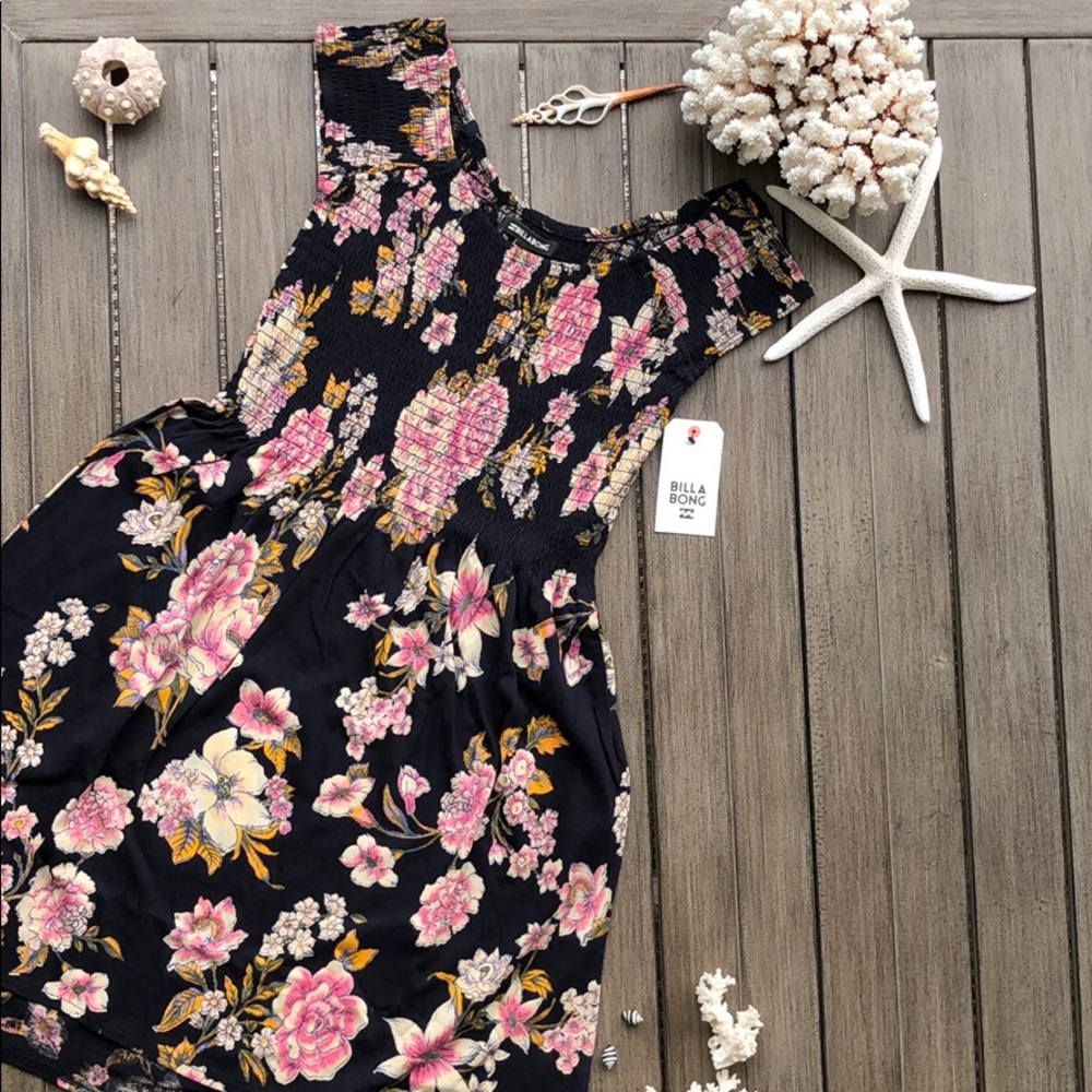 🌴🌼BILLABONG- OFF BEACH DRESS🌼🌴 - Picture 2 of 9